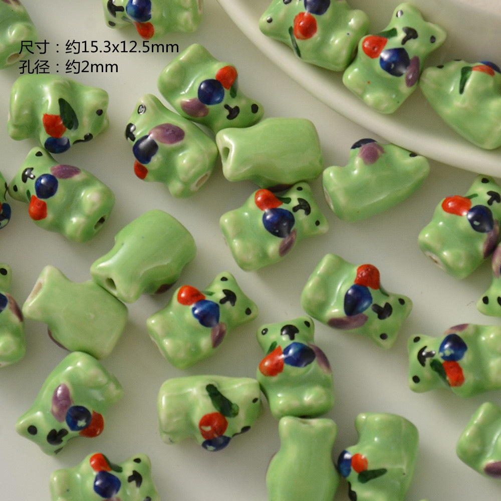 santa & apple ceramic beads